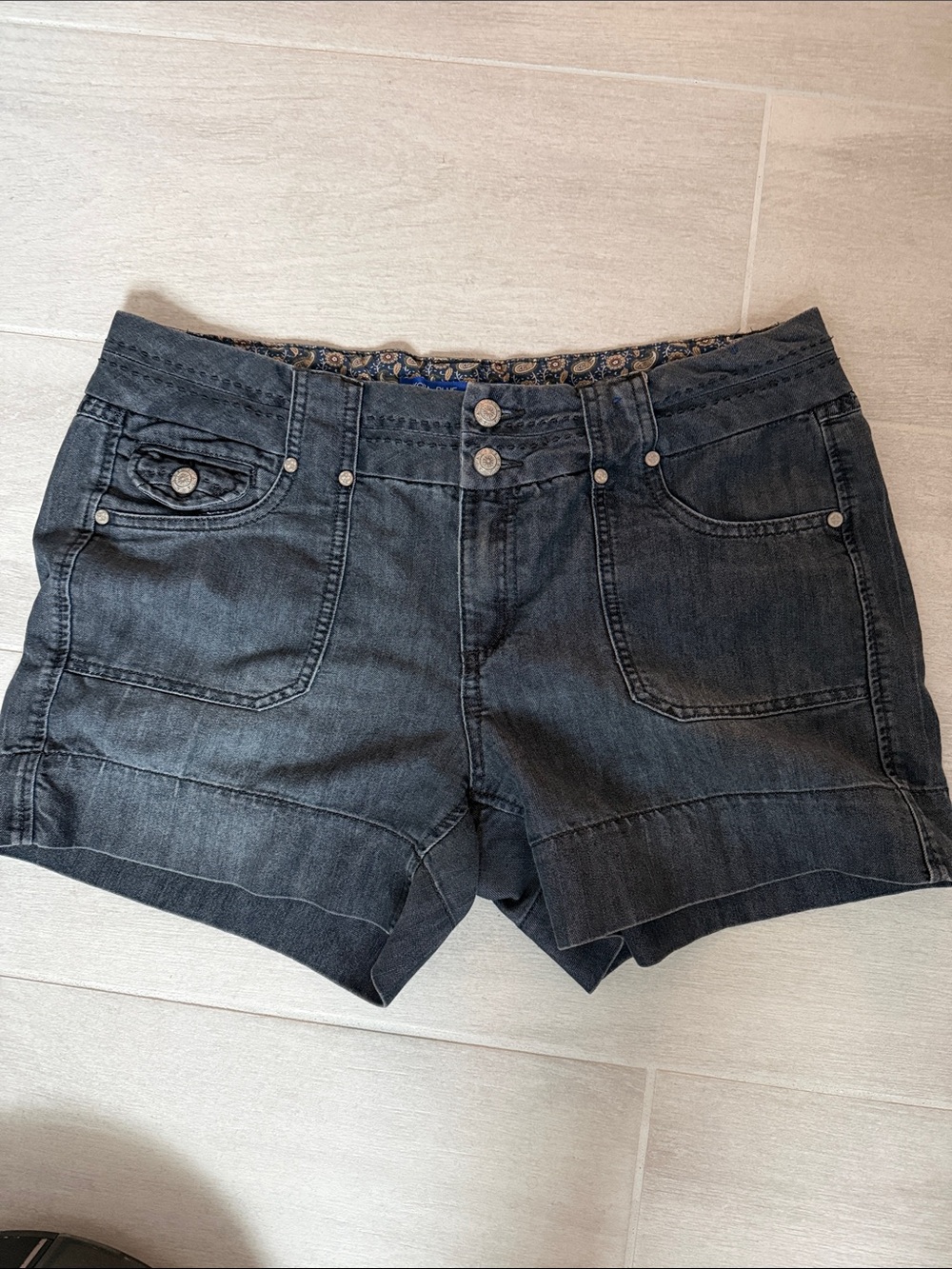 Delta Blue —-Denim Short Shorts in Charcoal Gray - Women